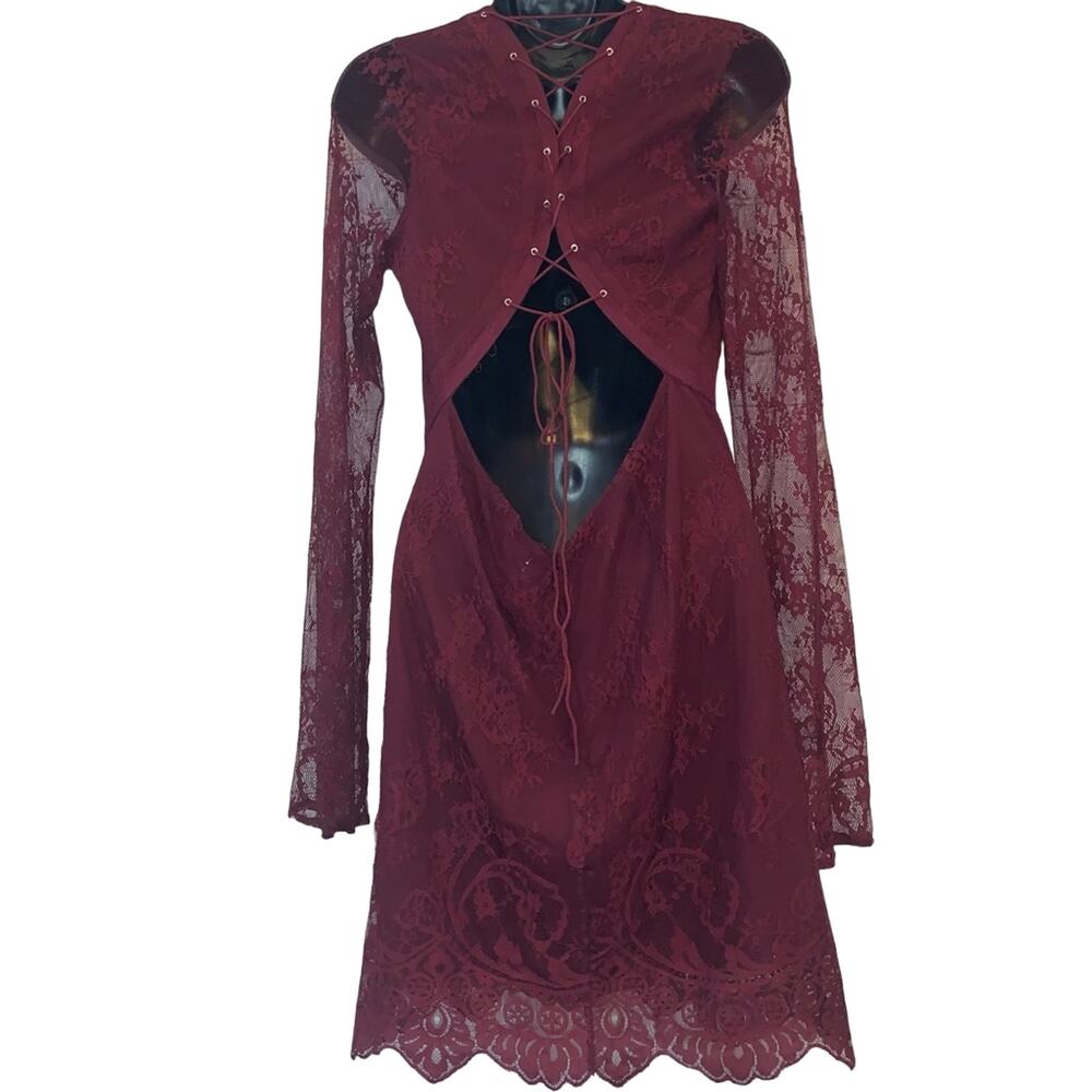Tobi Lace Up Back Mini Dress Burgundy Cutout Lace Long Sleeve NWT Adjustable Fit - Picture 2 of 4